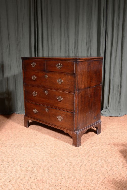a george iii oak chest of drawers in two parts c1800 - CATEGORY: ANTIQUE CHEST OF DRAWERS - DATED GEORGIAN