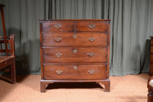 A GEORGE III OAK CHEST OF DRAWERS IN TWO PARTS C1800 - ADDITIONAL PHOTO 3