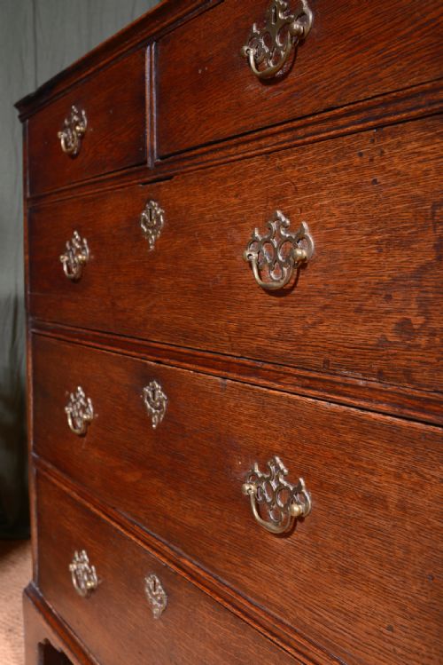 A GEORGE III OAK CHEST OF DRAWERS IN TWO PARTS C1800 - ADDITIONAL PHOTO 9