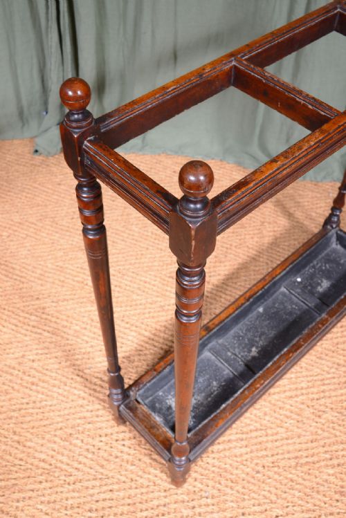 AN AESTHETIC MOVEMENT OAK STICK UMBRELLA STAND C1880 - ADDITIONAL PHOTO 3