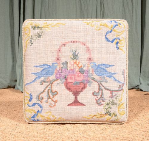 A WILLIAM IV MAHOGANY FOOTSTOOL WITH BRASS SUNKEN CASTORS AND TAPESTRY CUSHION C1835 - ADDITIONAL PHOTO 3