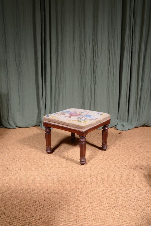 A WILLIAM IV MAHOGANY FOOTSTOOL WITH BRASS SUNKEN CASTORS AND TAPESTRY CUSHION C1835 - ADDITIONAL PHOTO 6