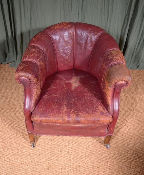 A COMFY VICTORIAN RED LEATHER CLUB ARMCHAIR C1890 - ADDITIONAL PHOTO 5