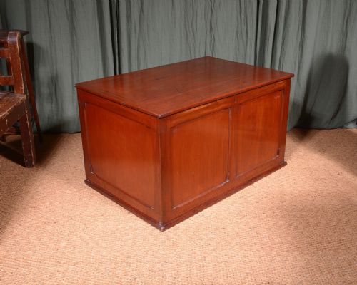 A LARGE VICTORIAN ARTS CRAFTS PANELLED MAHOGANY BLANKET CHEST C1870 - ADDITIONAL PHOTO 2