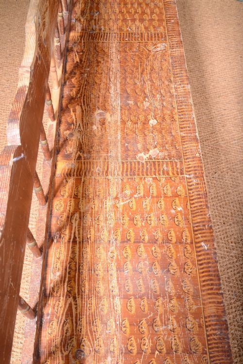 A 75 FOOT SCANDINAVIAN PINE SETTLE BENCH WITH ORIGINAL PAINTED DECORATION C1900 - ADDITIONAL PHOTO 6