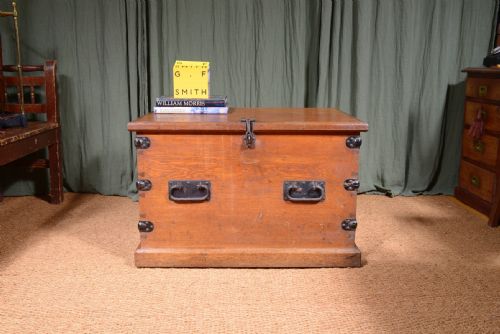 A VICTORIAN IRON MOUNTED OAK SILVER CHEST STRONG BOX C1860 - ADDITIONAL PHOTO 2