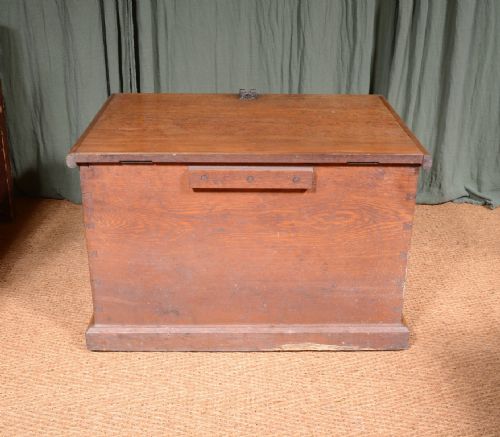 A VICTORIAN IRON MOUNTED OAK SILVER CHEST STRONG BOX C1860 - ADDITIONAL PHOTO 9