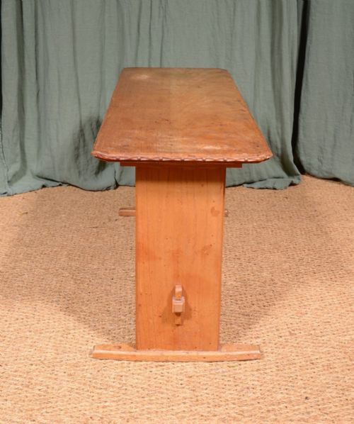 AN OAK COTSWOLD SCHOOL BENCH OR WINDOW SEAT C1925 - ADDITIONAL PHOTO 3