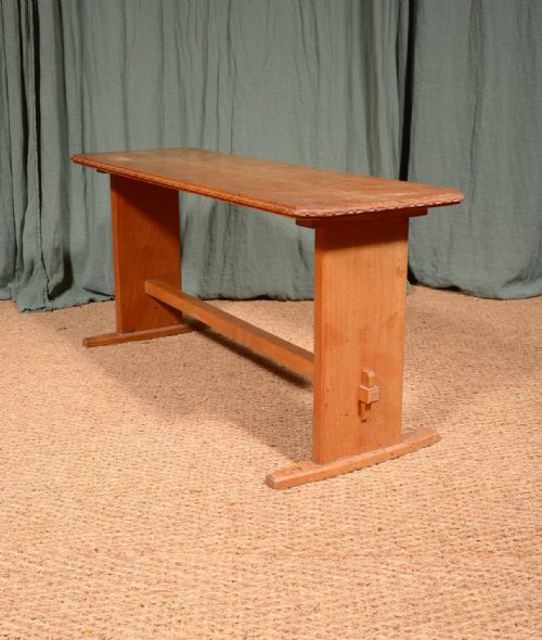 AN OAK COTSWOLD SCHOOL BENCH OR WINDOW SEAT C1925 - ADDITIONAL PHOTO 4