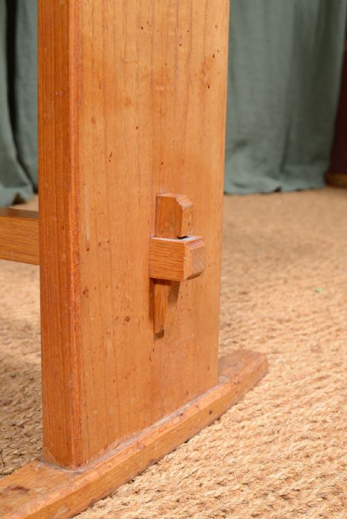 AN OAK COTSWOLD SCHOOL BENCH OR WINDOW SEAT C1925 - ADDITIONAL PHOTO 5