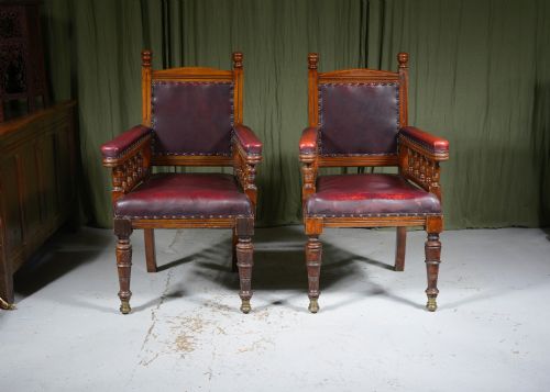 A PAIR OF AESTHETIC MOVEMENT OAK AND LEATHER LIBRARY CHAIRS IN THE MANNER OF ALFRED WATERHOUSE C1880 - ADDITIONAL PHOTO 2