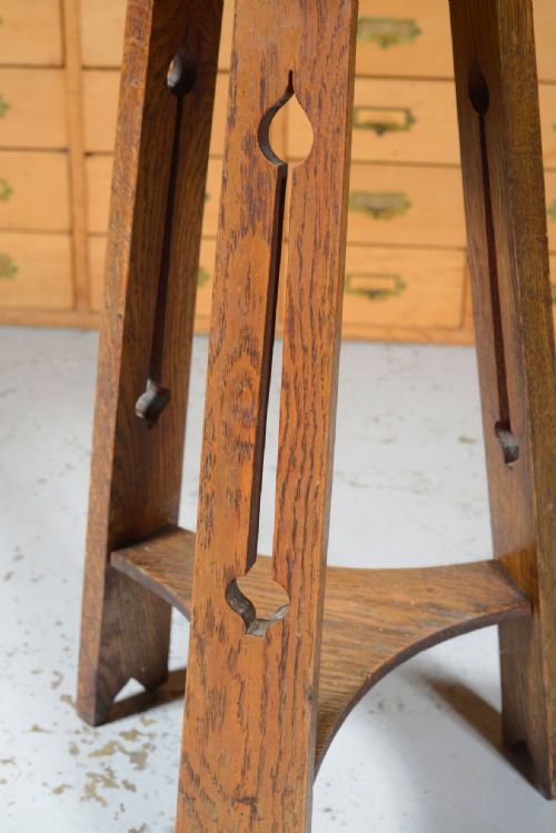 AN ARTS CRAFTS LIBERTY STYLE OAK OCCASIONAL TABLE C1900 - ADDITIONAL PHOTO 3