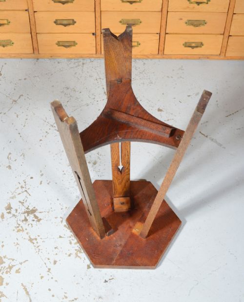 AN ARTS CRAFTS LIBERTY STYLE OAK OCCASIONAL TABLE C1900 - ADDITIONAL PHOTO 4