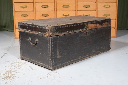 a small georgian oil cloth covered trunk c1800 - CATEGORY: ANTIQUE CHESTS - DATED GEORGIAN