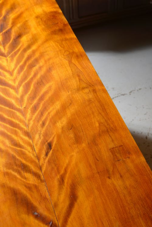 A VICTORIAN SATIN BIRCH KNEEHOLE DESK BY CONSTANTINE CO LEEDS C1850 - ADDITIONAL PHOTO 8
