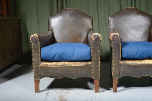 A PAIR OF CLUB 'MOUSTACHE' ARMCHAIRS C1920 - ADDITIONAL PHOTO 6