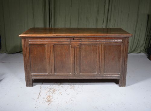 A LARGE PANELLED OAK COFFER C1700 - ADDITIONAL PHOTO 1