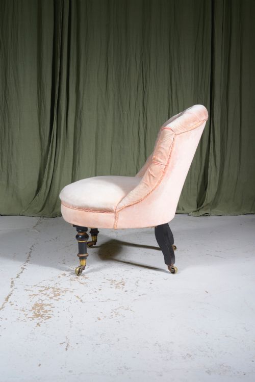 A GILLOW BUTTON BACK NURSING CHAIR ON GILT EBONISED LEGS C1870 - ADDITIONAL PHOTO 2