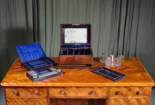 A VICTORIAN ROSEWOOD FITTED DRESSING CASE FOR RESTORATION C1880 - ADDITIONAL PHOTO 3