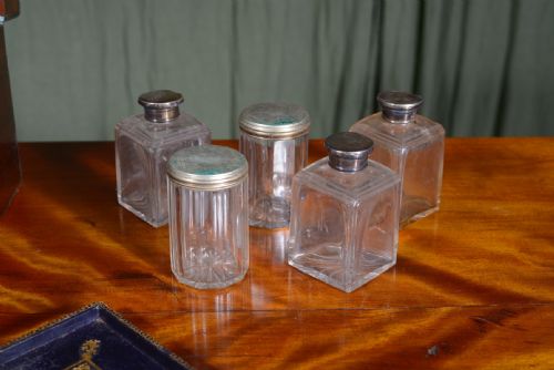 A VICTORIAN ROSEWOOD FITTED DRESSING CASE FOR RESTORATION C1880 - ADDITIONAL PHOTO 4
