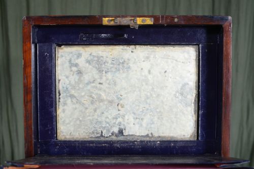 A VICTORIAN ROSEWOOD FITTED DRESSING CASE FOR RESTORATION C1880 - ADDITIONAL PHOTO 5