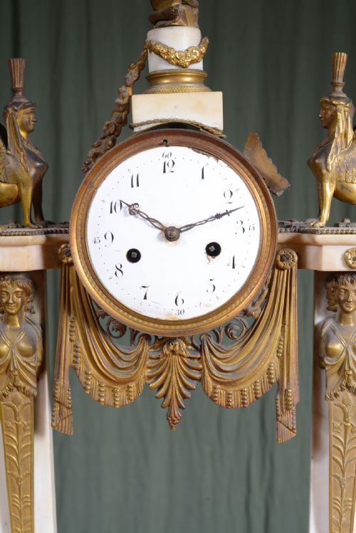 AN IMPRESSIVE FRENCH ORMOLU MOUNTED MARBLE CLOCK FOR RESTORATION C1840 - ADDITIONAL PHOTO 5