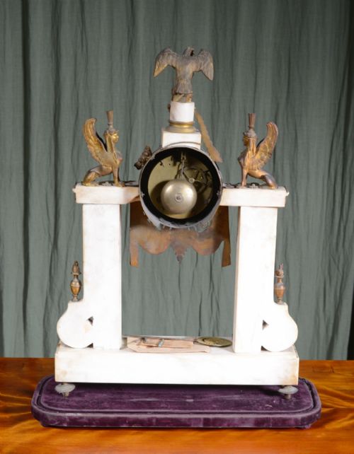 AN IMPRESSIVE FRENCH ORMOLU MOUNTED MARBLE CLOCK FOR RESTORATION C1840 - ADDITIONAL PHOTO 8