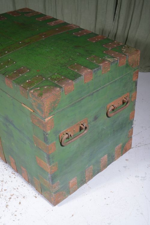 RO LEYCESTER ESQ'S NO 1 IRON BOUND OAK SILVER CHEST BY GARRARD LONDON C1850 - ADDITIONAL PHOTO 9