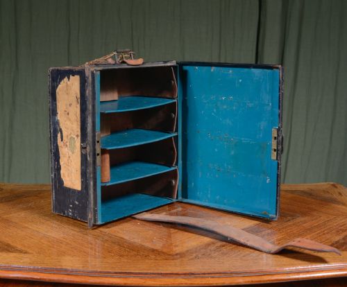 MAJOR JW JENNINGS'S ANGLO INDIAN JAPANNED TIN CARTRIDGE MAGAZINE BY ALLIBHOY VALLIJEE C1890 - ADDITIONAL PHOTO 9