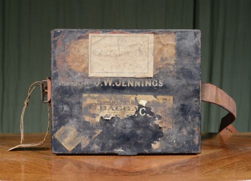 MAJOR JW JENNINGS'S ANGLO INDIAN JAPANNED TIN CARTRIDGE MAGAZINE BY ALLIBHOY VALLIJEE C1890 - ADDITIONAL PHOTO 10