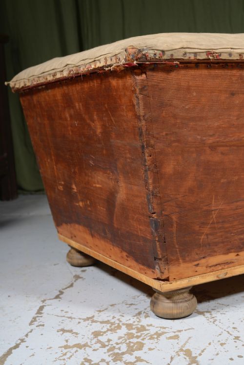 A LARGE VICTORIAN BOX OTTOMAN FOR UPHOLSTERY C1850 - ADDITIONAL PHOTO 2
