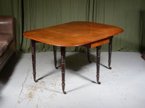 A GEORGE III MAHOGANY DOUBLE GATELEG DINING TABLE C1800 - ADDITIONAL PHOTO 2