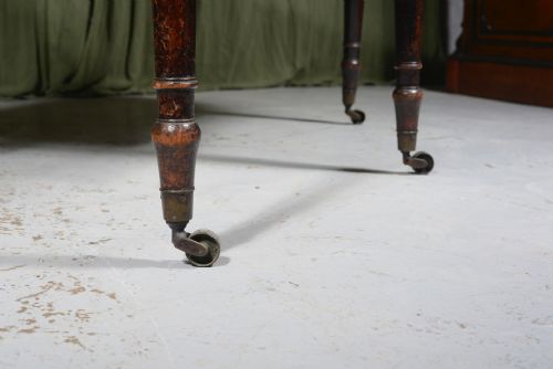 A GEORGE III MAHOGANY DOUBLE GATELEG DINING TABLE C1800 - ADDITIONAL PHOTO 4