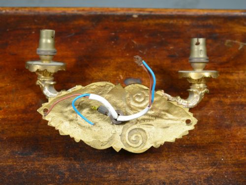 A GILT BRASS DOUBLE WALL SCONCE C1900 - ADDITIONAL PHOTO 5