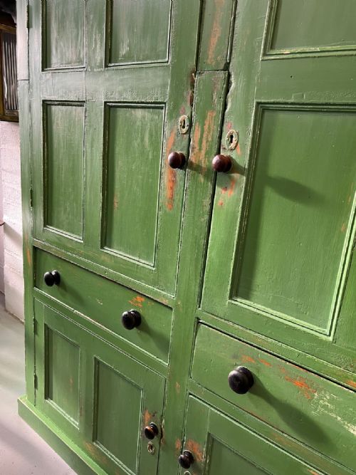 AN EARLY VICTORIAN VERDIGRIS GREEN PAINTED HOUSEKEEPERS CUPBOARD C1840 - ADDITIONAL PHOTO 1