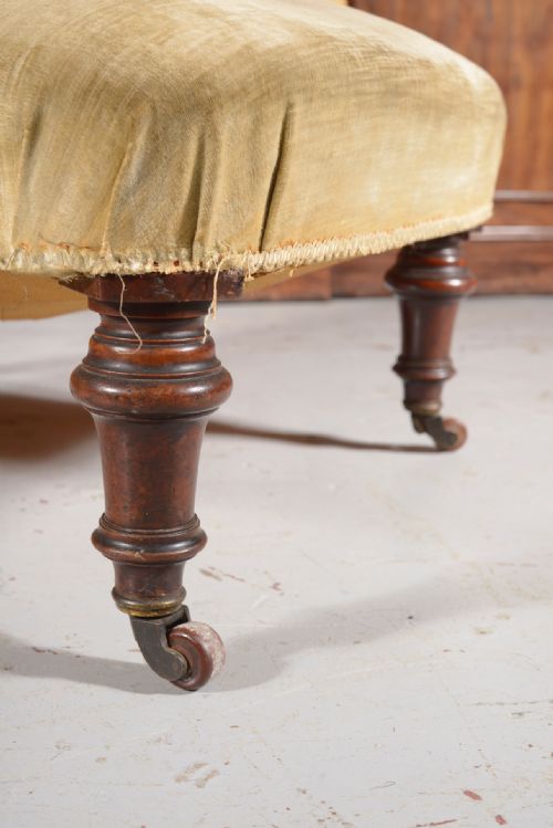 A VICTORIAN HOWARD STYLE COUNTRY HOUSE BUTTON BACK ARMCHAIR C1870 - ADDITIONAL PHOTO 1