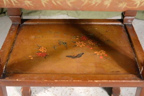 A CHINESE PAINTED AND GILDED LACQUER TWO TIER TABLE C1900 - ADDITIONAL PHOTO 4