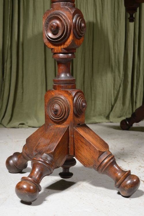 AN UNUSUAL SCOTTISH GOTHIC REVIVAL OAK HALL TABLE C1880 - ADDITIONAL PHOTO 4
