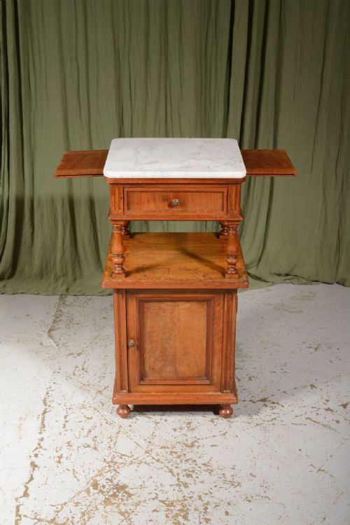 A MARBLE TOPPED WALNUT BEDSIDE OR SIDE TABLE BY GUSTAV KNAUER BERLIN C1870 - ADDITIONAL PHOTO 1