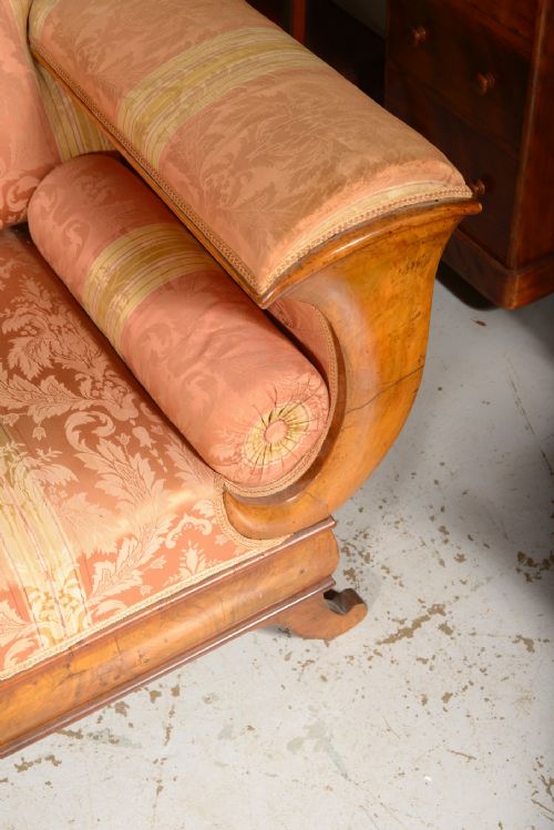 A BIEDERMEIER BURR WALNUT SOFA C1840 - ADDITIONAL PHOTO 3