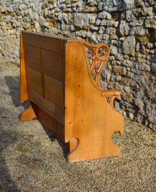 A GOTHIC REVIVAL PINE TWO SEATER WINGBACK SETTLE HALL SEAT C1890 - ADDITIONAL PHOTO 9