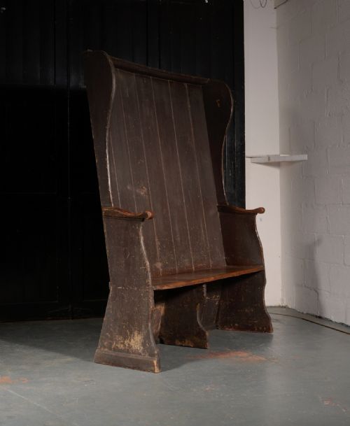A GEORGE III WEST COUNTRY ELM AND PAINTED PINE TAVERN OR PUB SETTLE C17801810 - ADDITIONAL PHOTO 11