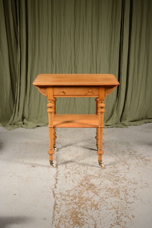 A VICTORIAN SATIN BIRCH TABLE ATTRIBUTED TO HOLLAND SONS C1870 - ADDITIONAL PHOTO 1
