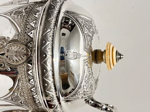 VICTORIAN SILVER PLATED LIDDED BEER TANKARD OR CIDER JUG - ADDITIONAL PHOTO 2