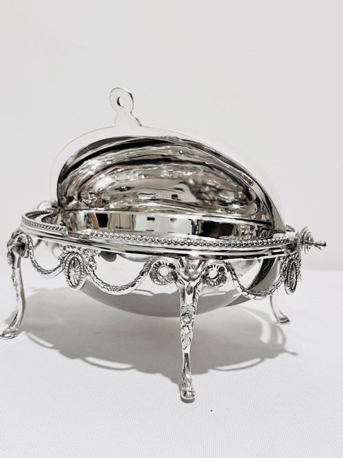VICTORIAN SILVER PLATED ROLLOVER OVAL BUTTER DISH WITH HOOF FEET BELOW FIGURAL RAMS HEADS - ADDITIONAL PHOTO 1
