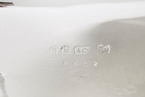 VICTORIAN SILVER PLATED ROLLOVER OVAL BUTTER DISH WITH HOOF FEET BELOW FIGURAL RAMS HEADS - ADDITIONAL PHOTO 4
