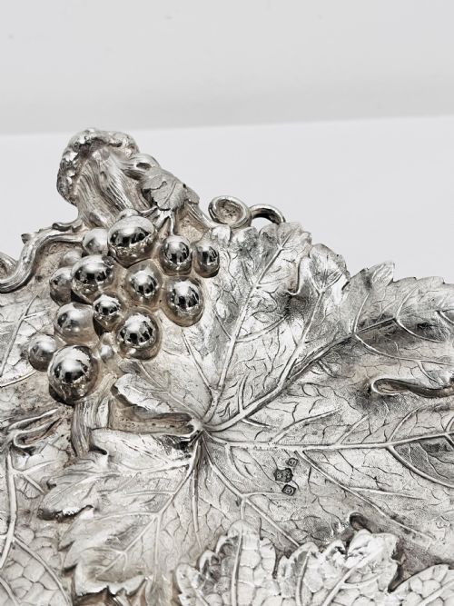 PAIR OF ELKINGTON COMPANY SILVER PLATED GRAPE OR FRUIT DISHES C1880 - ADDITIONAL PHOTO 2