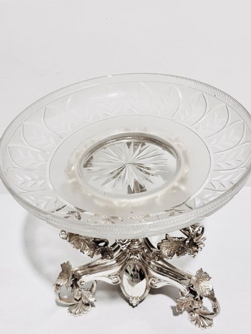 SMART ANTIQUE SILVER PLATED CENTREPIECE C1880 WITH DIAMOND REGISTRATION KITE MARK - ADDITIONAL PHOTO 3