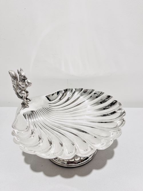 NOVELTY SILVER PLATED NUT DISH WITH SQUIRREL MOUNT C1880 - ADDITIONAL PHOTO 1