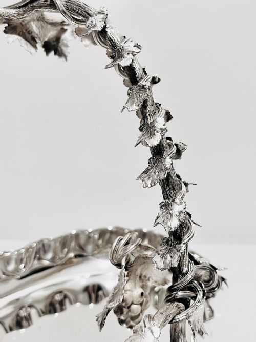 ANTIQUE SILVER PLATED GRAPES STAND BY MAPPIN WEBB C1880 - ADDITIONAL PHOTO 2